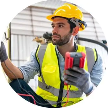 Desafios enfrentados pelos eletricistas Desafios enfrentados pelos eletricistas