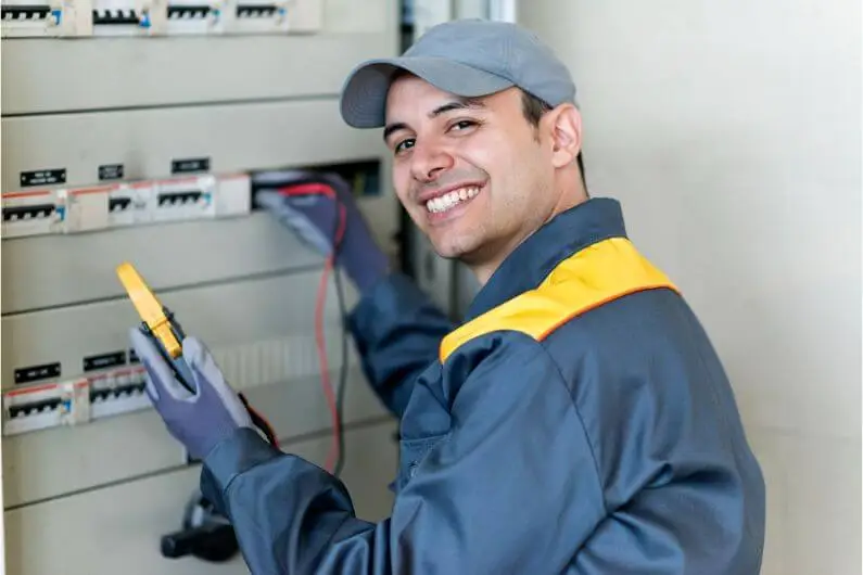 Serviço de Eletricista na Mooca Troca de Disjuntores e Fiação