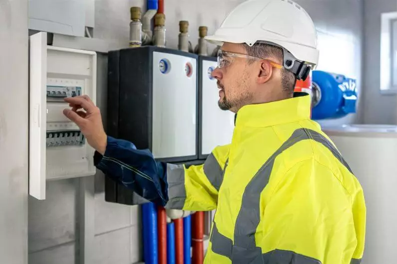 Eletricista Revisão Elétrica Preventiva Condomínios