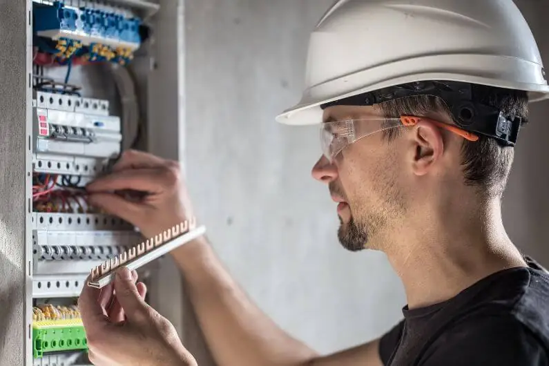 Eletricista em São Paulo Troca de Disjuntor Geral