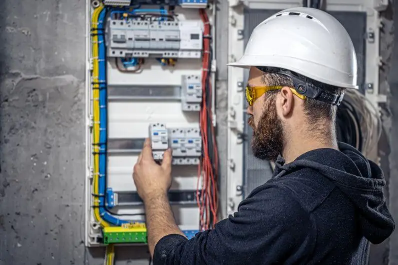 Eletricista em São Paulo Troca do disjuntor da torneira elétrica